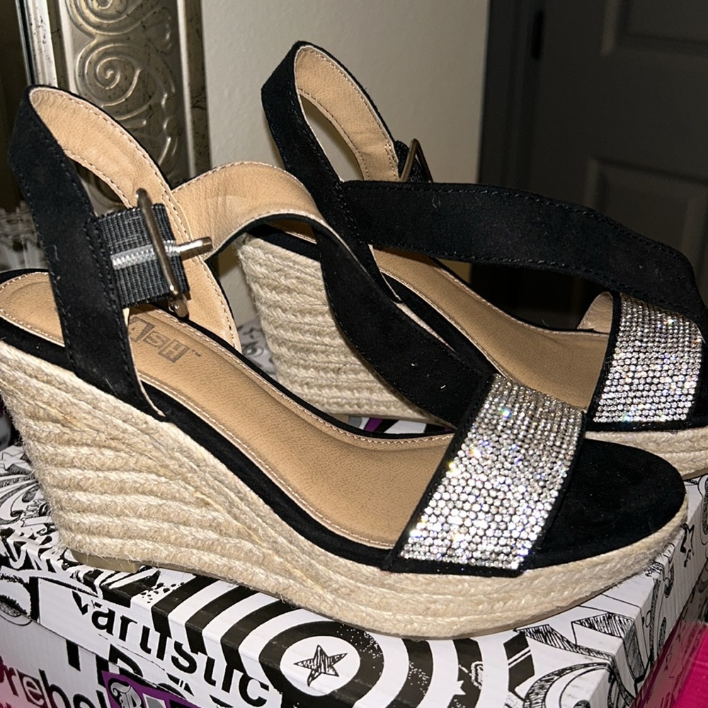 Wedges - Picture 2 of 2